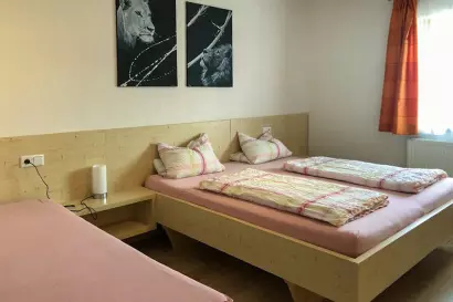 11-Ferienwohnung_Tropper-Floerl_Gerlosberg_zimmer
