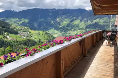 02-Ferienwohnung_Tropper-Floerl_Gerlosberg_aussicht