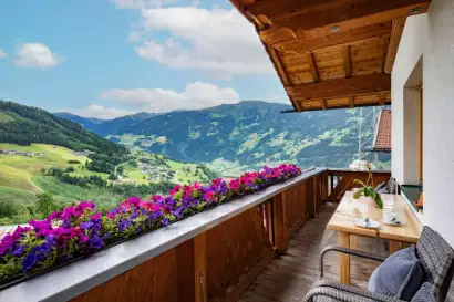 Ferienwohnung_Floerl_Gerlosberg_39D_Gerlosberg_06_2026_Balkon_Aussicht