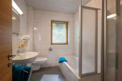 Ferienwohnung_Floerl_Gerlosberg_39D_Gerlosberg_WBadezimmer.JPG